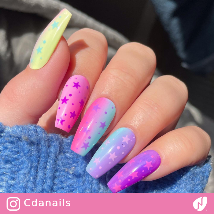 Star and Dot Gradient Nails